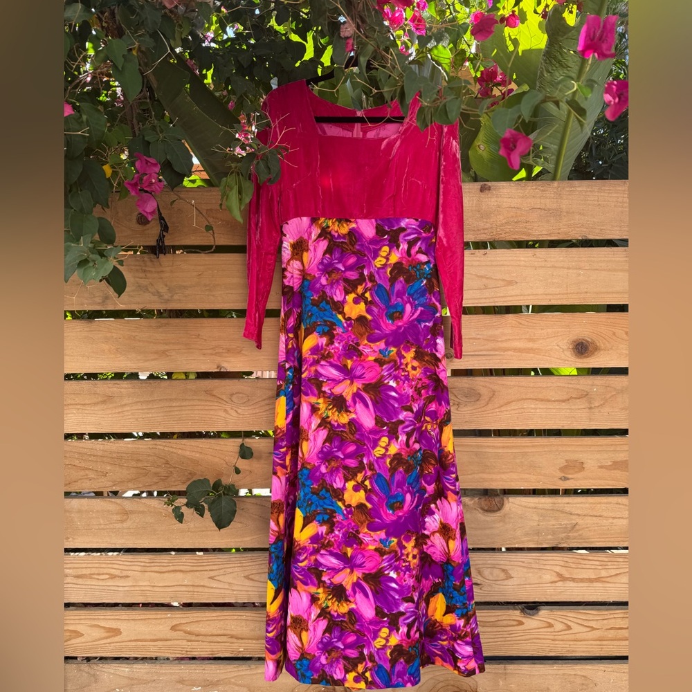 Vintage Floral Pink and Purple Women's Dress